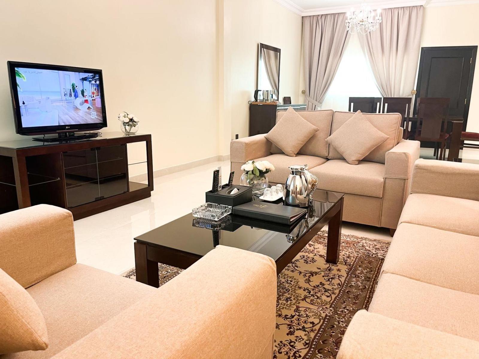 Al Gosaibi Hotel - Villa El-Huber Dış mekan fotoğraf